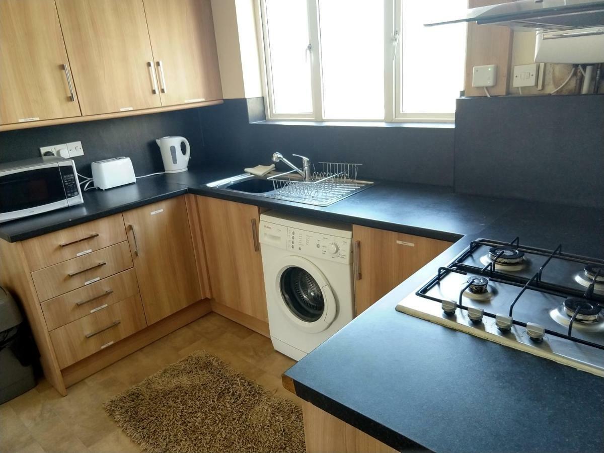 Rowe Gardens - Self Catering - Guesthouse Style - Comfortable Twin Or Double Rooms - Quiet Residential Area Workington Extérieur photo